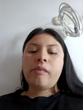 Snapshot of yessica_gomez01 chatting on 02.13.26 yessica gomez01 online show from 02.13.26