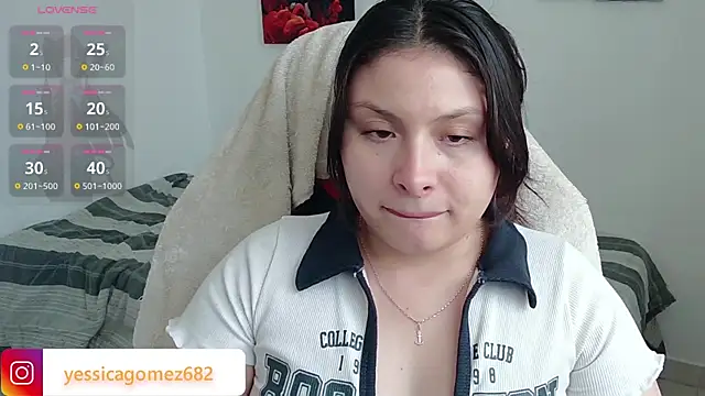 Snapshot of yessica_gomez01 chatting on 02.28.26 yessica gomez01 online show from 02.28.26
