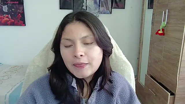 Snapshot of yessica_gomez01 chatting on 06.01.26 yessica gomez01 online show from 06.01.26