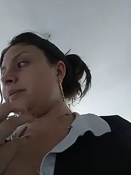 Snapshot of yessica_gomez01 chatting on 06.10.26 yessica gomez01 online show from 06.10.26