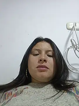 Snapshot of yessica_gomez01 chatting on 06.13.26 yessica gomez01 online show from 06.13.26