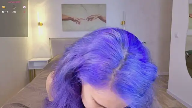 Snapshot of AuraLaunni chatting on 03.01.26 AuraLaunni online show from 03.01.26