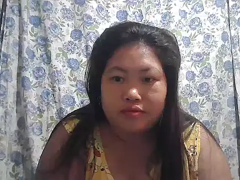 Snapshot of pinay_rose14 chatting on 04.19.26 pinay rose14 online show from 04.19.26