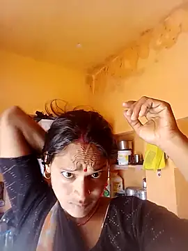 Snapshot of mabimi_sexe chatting on 04.28.26 mabimi sexe online show from 04.28.26