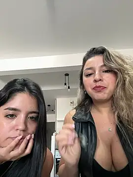 bebitas2  online show from 03.12.26