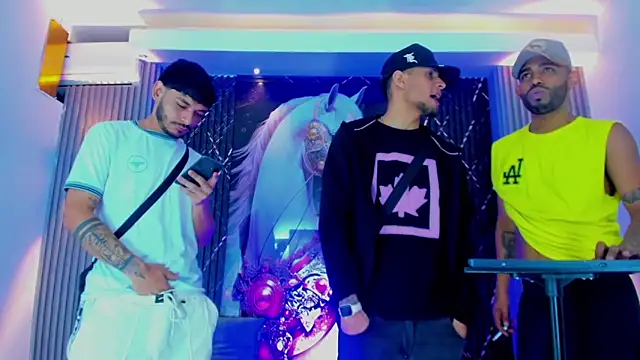 The Gods In Diamonds online show from 01.18.26