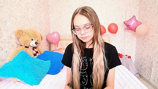 LolliStrawberry online show from 03.16.26