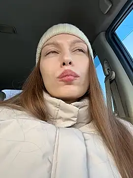 Snapshot of LeiaMood chatting on 02.01.26 LeiaMood online show from 02.01.26