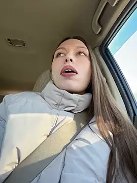 Snapshot of LeiaMood chatting on 02.05.26 LeiaMood online show from 02.05.26