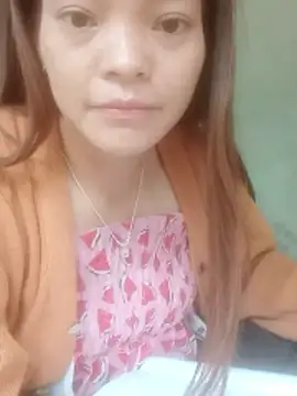 Snapshot of jjennyyy chatting on 04.29.26 jjennyyy online show from 04.29.26