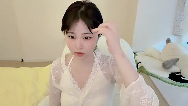 Onefiona online show from 04.09.26