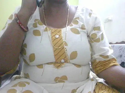 Snapshot of mohini_bhabhi chatting on 06.15.26 mohini bhabhi online show from 06.15.26