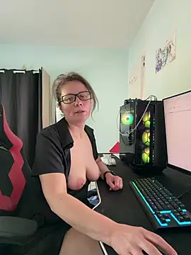 Faucettes online show from 04.07.26