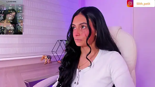 lilith petit  online show from 04.13.26