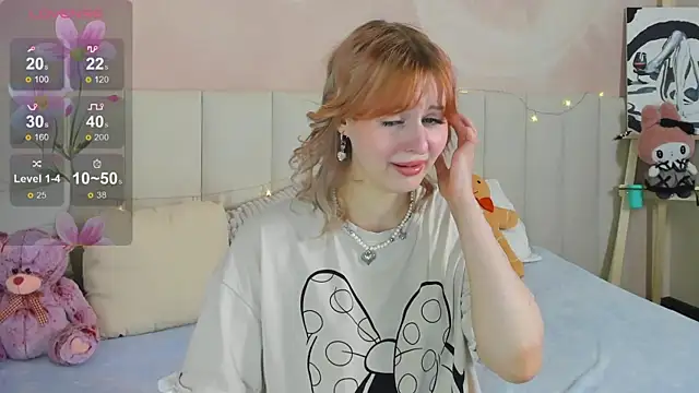 Snapshot of AdeleSilvy chatting on 07.08.26 AdeleSilvy online show from 07.08.26
