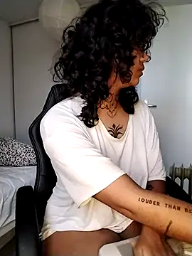 therealsun8 online show from 02.12.26