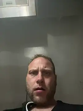 Snapshot of Hamsterdich chatting on 06.16.26 Hamsterdich online show from 06.16.26