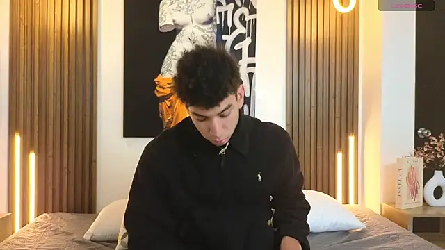 Snapshot of Alan_Return chatting on 01.14.26 Alan Return online show from 01.14.26