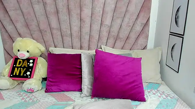 Snapshot of danibellucii_ chatting on 03.01.26 danibellucii online show from 03.01.26