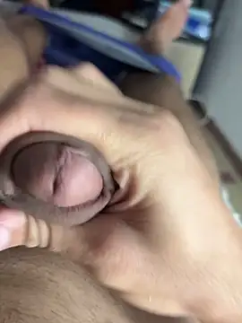 Snapshot of aminebigdick chatting on 02.12.26 aminebigdick online show from 02.12.26