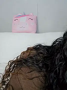 Snapshot of _Zhamira chatting on 01.12.26 Zhamira online show from 01.12.26