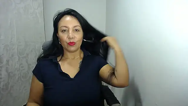 Snapshot of soyElena46 chatting on 04.20.26 soyElena46 online show from 04.20.26