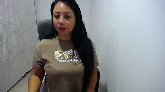 Snapshot of soyElena46 chatting on 05.04.26 soyElena46 online show from 05.04.26