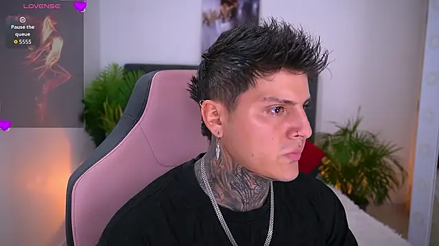 Snapshot of goldenatlasX chatting on 02.16.26 goldenatlasX online show from 02.16.26