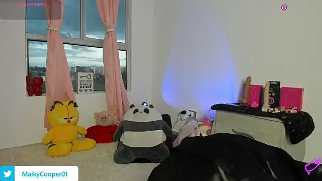 Maiky Cooper01 online show from 02.20.26