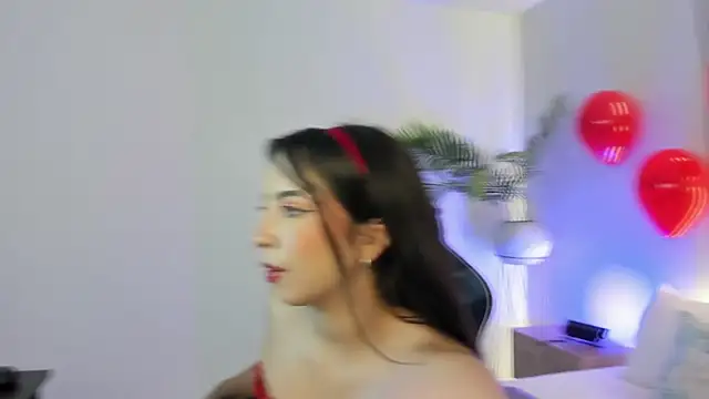 Snapshot of cataleya_castle chatting on 02.14.26 cataleya castle online show from 02.14.26