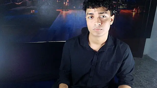 Snapshot of Zyron_Blaze chatting on 01.13.26 Zyron Blaze online show from 01.13.26