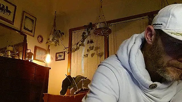 Snapshot of marcus_graves_13 chatting on 01.14.26 marcus graves 13 online show from 01.14.26