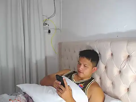 Snapshot of urhunk_jayceee chatting on 02.06.26 urhunk jayceee online show from 02.06.26