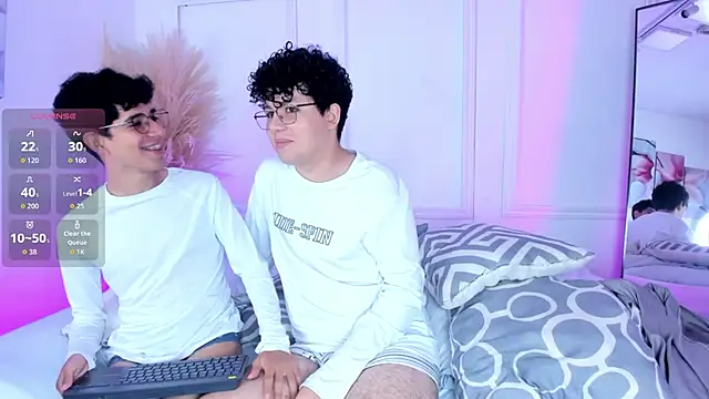 Snapshot of ian_and_austin chatting on 01.13.26 ian and austin online show from 01.13.26