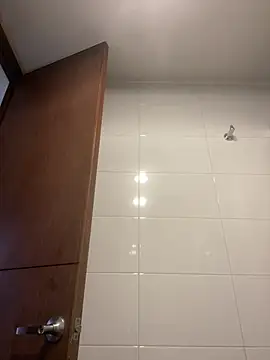 Snapshot of UrbanHeatXx chatting on 01.14.26 UrbanHeatXx online show from 01.14.26