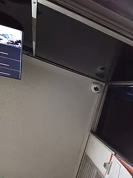 CrIs1dtian3 online show from 01.18.26