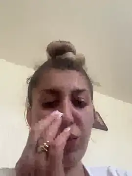 dalia0710 online show from 04.16.26