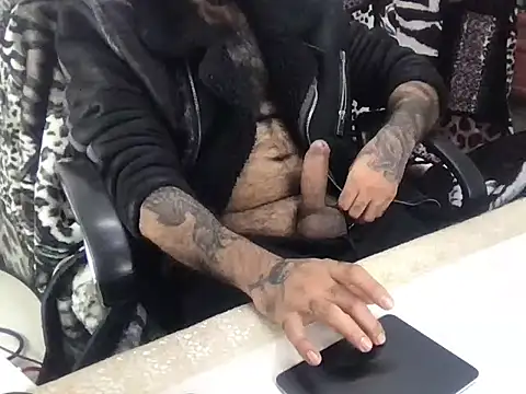 Snapshot of BlazeHart chatting on 01.11.26 BlazeHart online show from 01.11.26