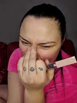 9Alice online show from 01.15.26