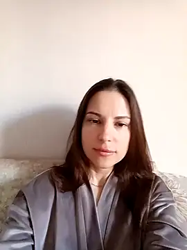 Snapshot of She-Moon chatting on 04.27.26 She-Moon online show from 04.27.26