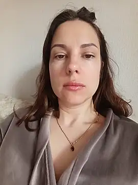 Snapshot of She-Moon chatting on 05.18.26 She-Moon online show from 05.18.26