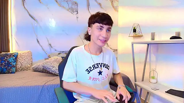 XanderGrey8 online show from 02.24.26