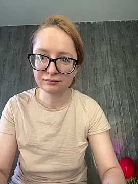 coy girl  online show from 03.04.26