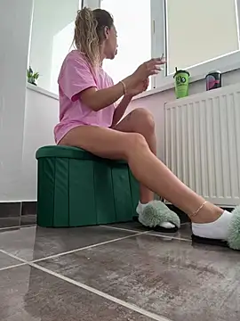 Missolevelvet online show from 03.24.26