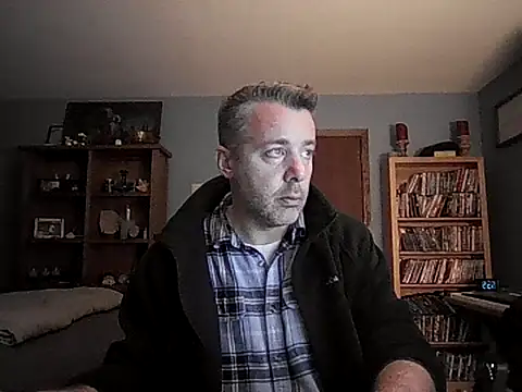 Snapshot of chrisw8140 chatting on 02.12.26 chrisw8140 online show from 02.12.26