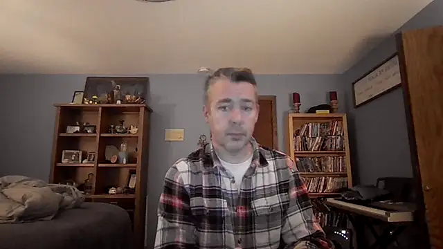 Snapshot of chrisw8140 chatting on 02.15.26 chrisw8140 online show from 02.15.26