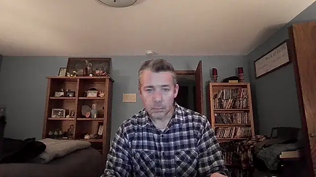 Snapshot of chrisw8140 chatting on 02.26.26 chrisw8140 online show from 02.26.26