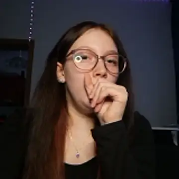 YoungLisaa18 online show from 01.13.26