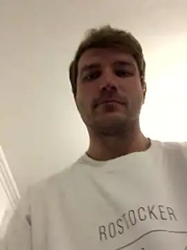 Snapshot of Domssecretom chatting on 01.12.26 Domssecretom online show from 01.12.26