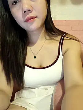 Snapshot of Ngocmai_lazdy chatting on 03.17.26 Ngocmai lazdy online show from 03.17.26